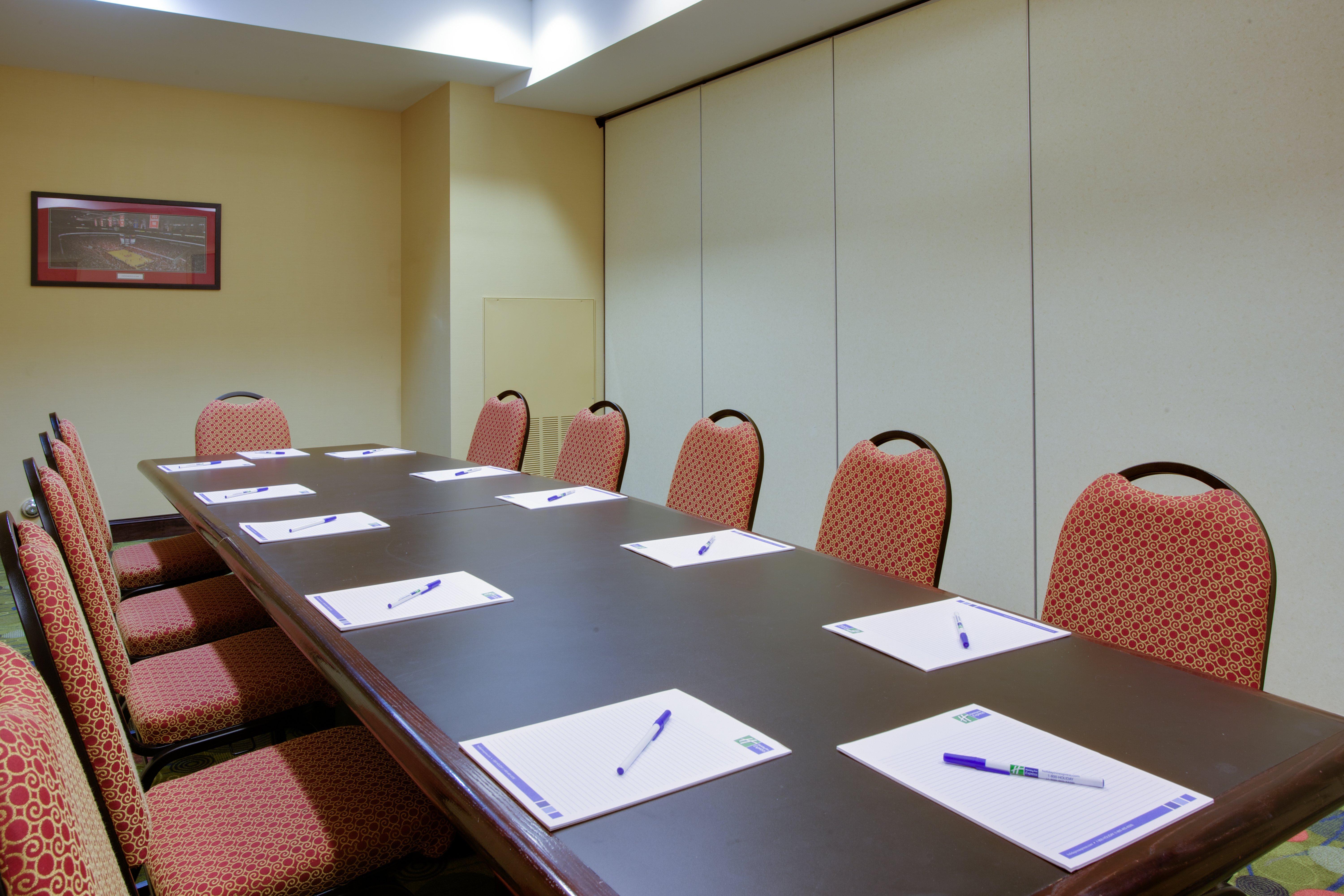 Holiday Inn Express Hotel Raleigh Southwest By Ihg Kültér fotó