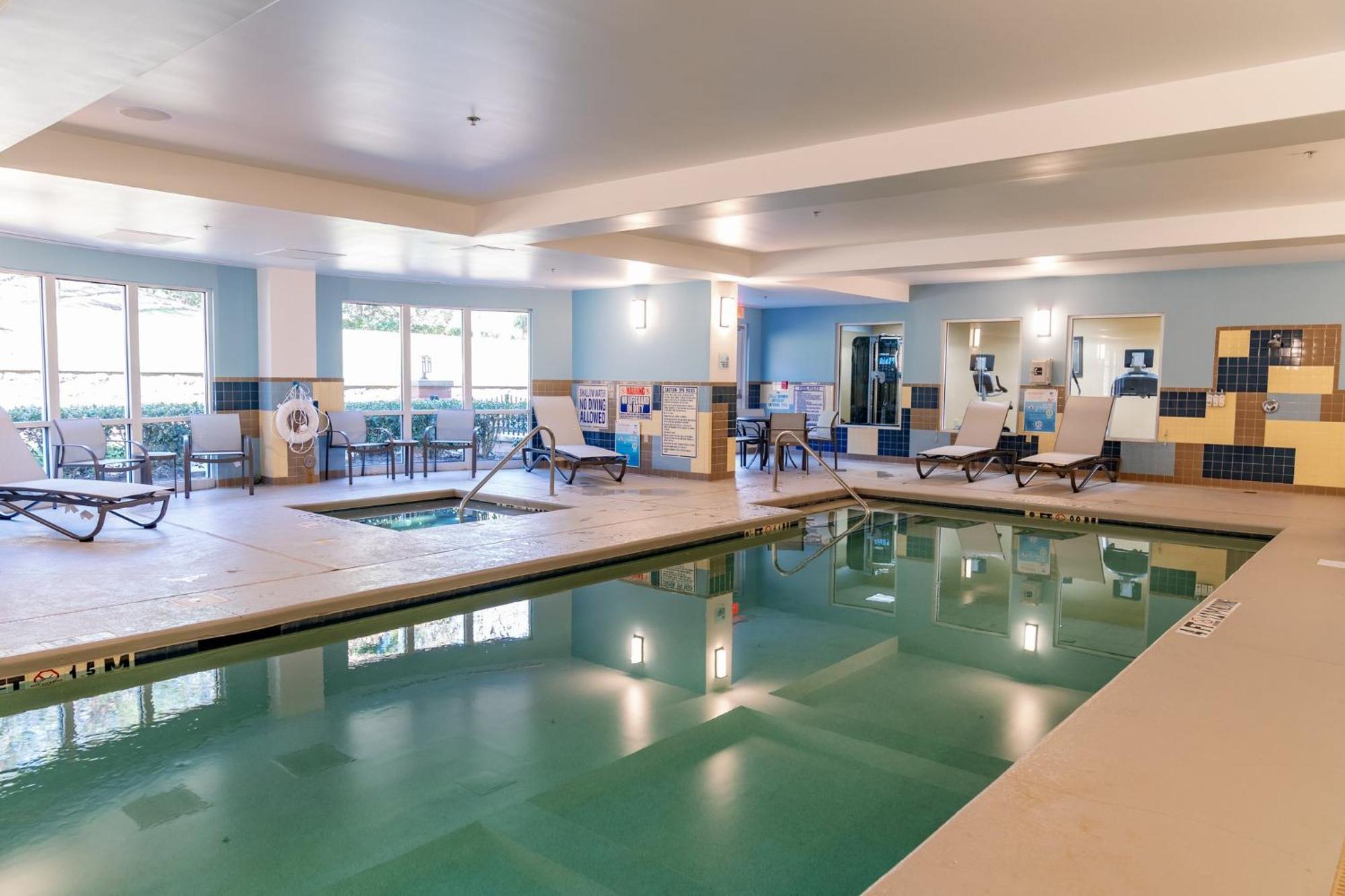 Holiday Inn Express Hotel Raleigh Southwest By Ihg Kültér fotó