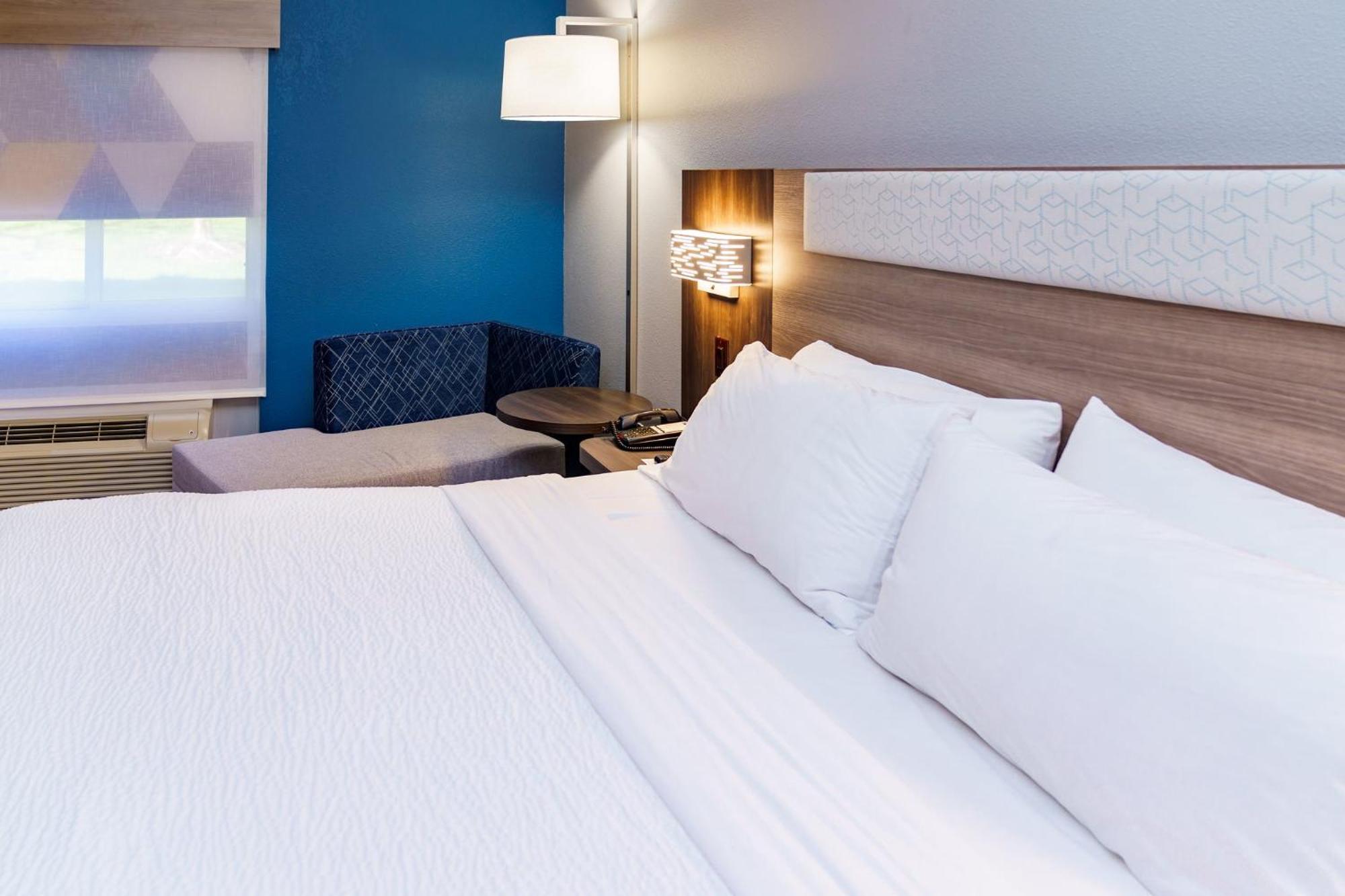 Holiday Inn Express Hotel Raleigh Southwest By Ihg Kültér fotó