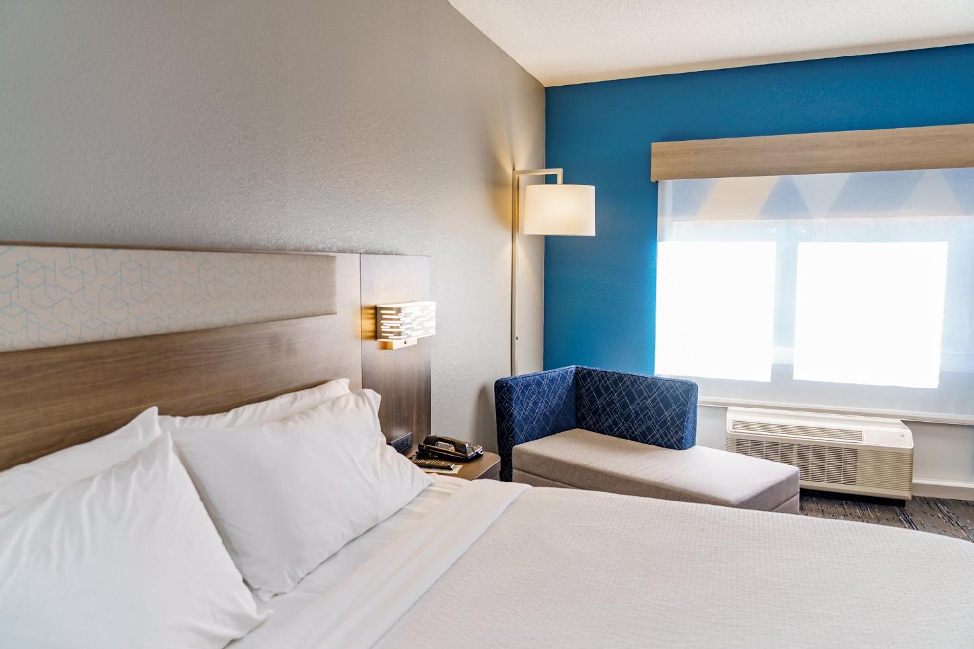 Holiday Inn Express Hotel Raleigh Southwest By Ihg Kültér fotó